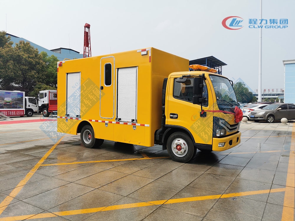 東風(fēng)小多利卡救險(xiǎn)車[1000-2000m3/h]