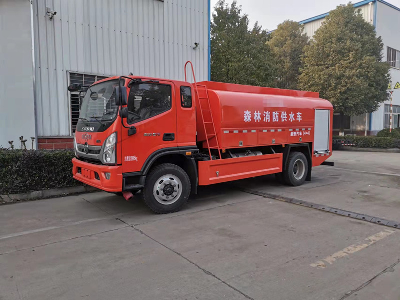 四驅供水森林消防車