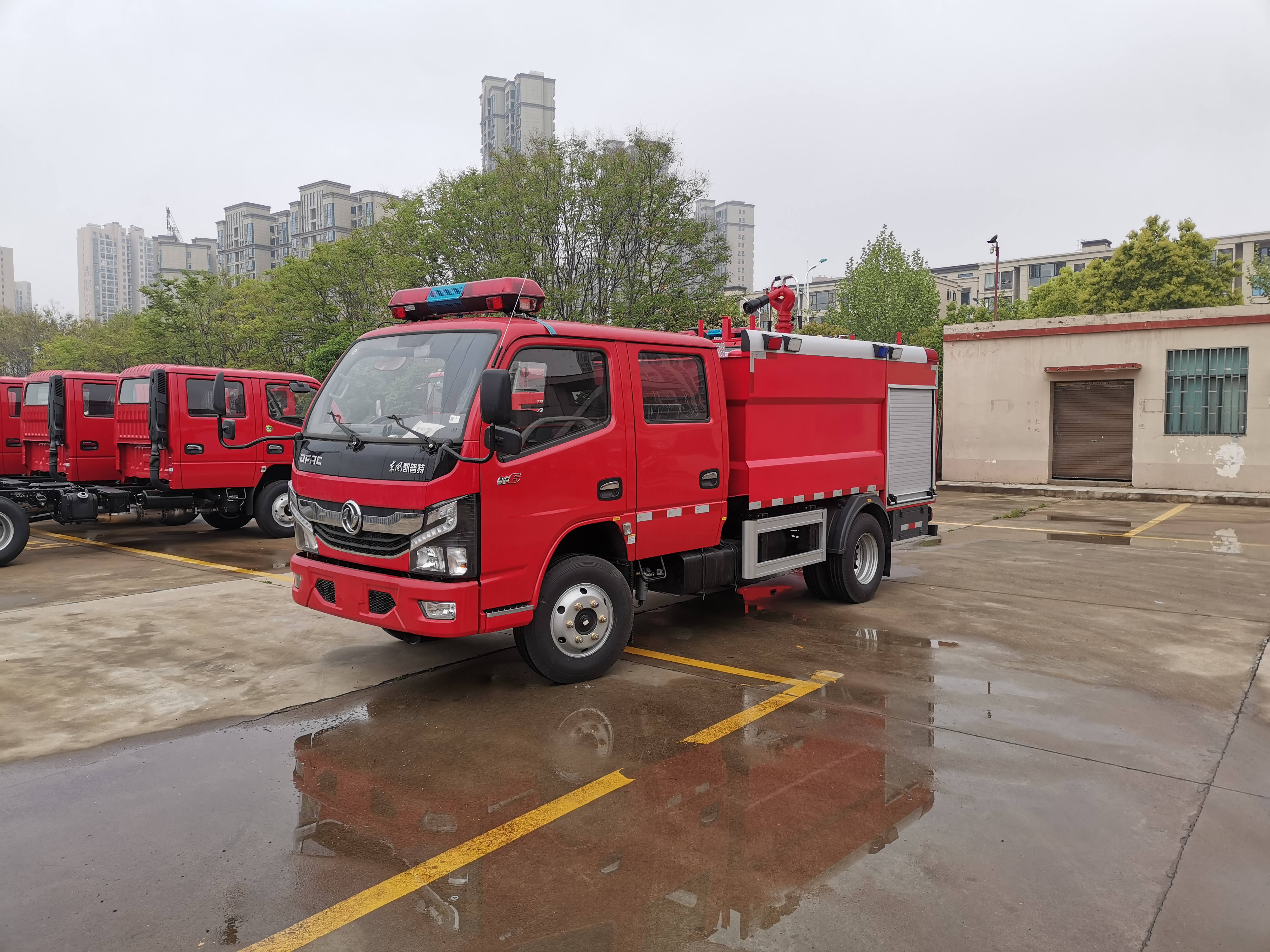 3噸水罐消防車